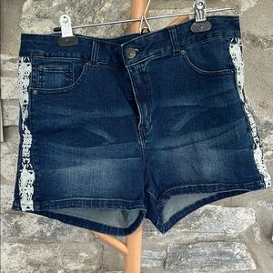 Shorts with Lace Trim